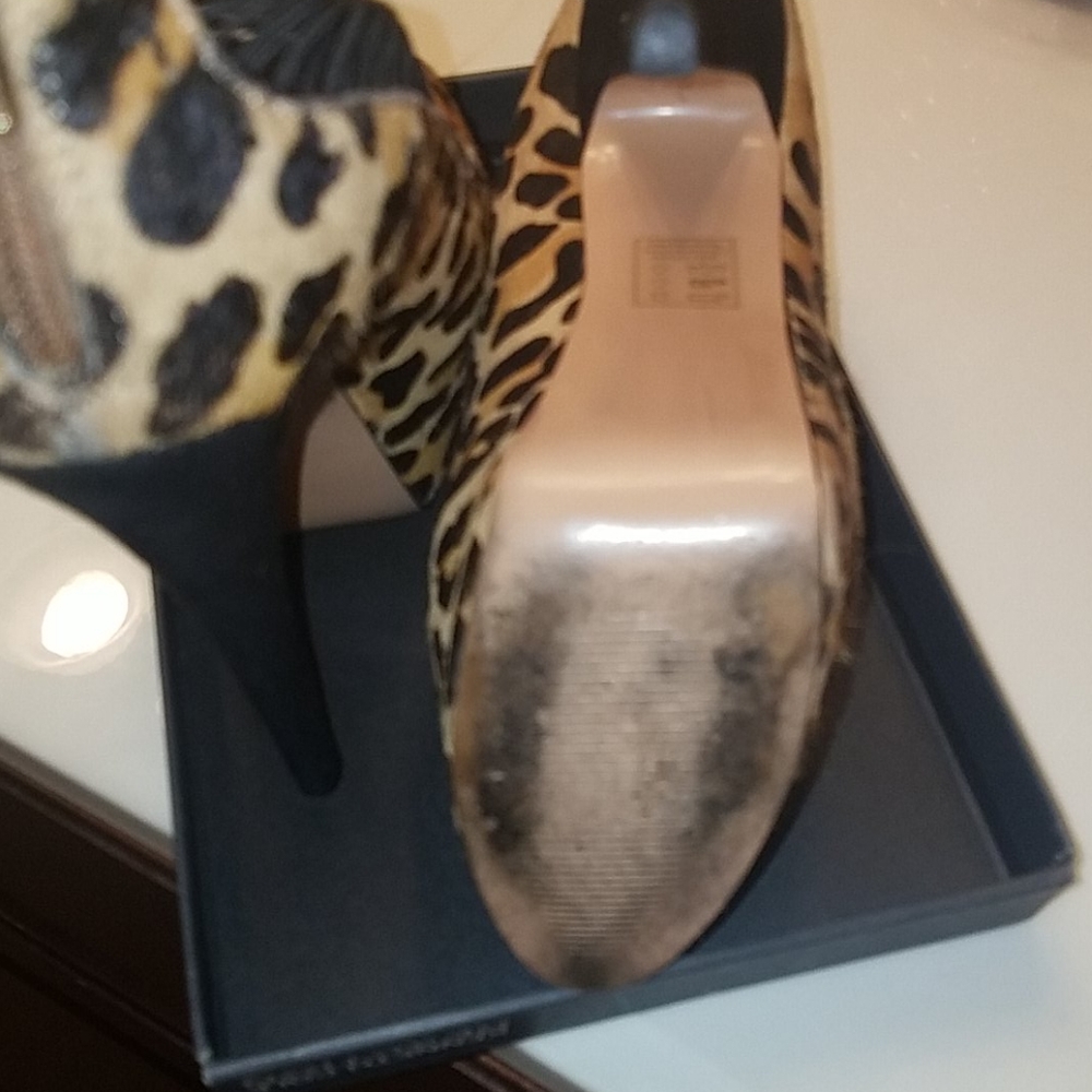Shoes - Picture 5 of 6